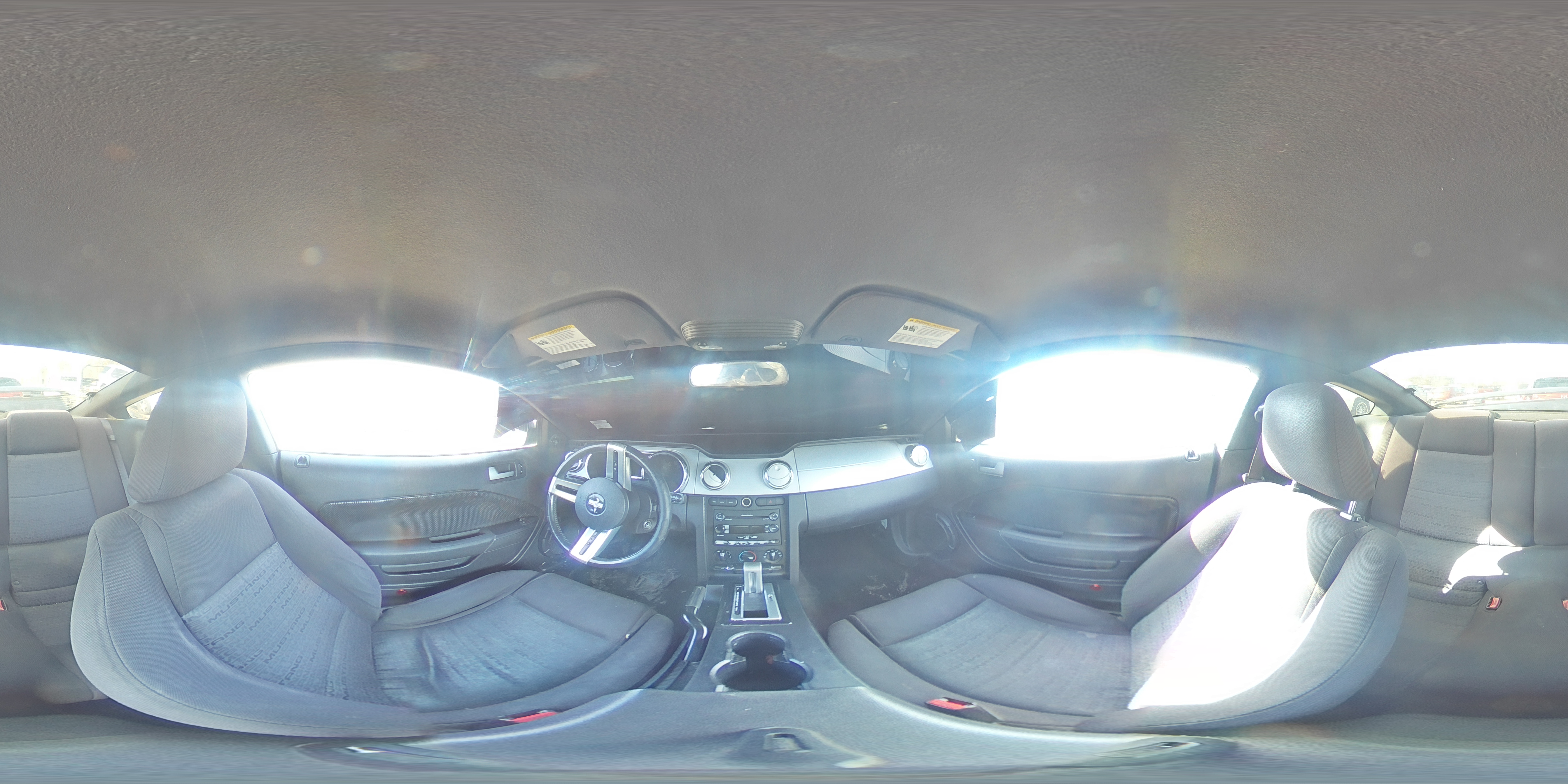 2007 Ford Mustang - Image 13