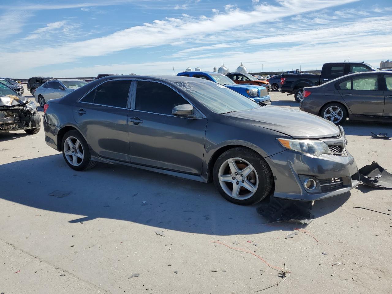 2014 Toyota Camry - Image 4