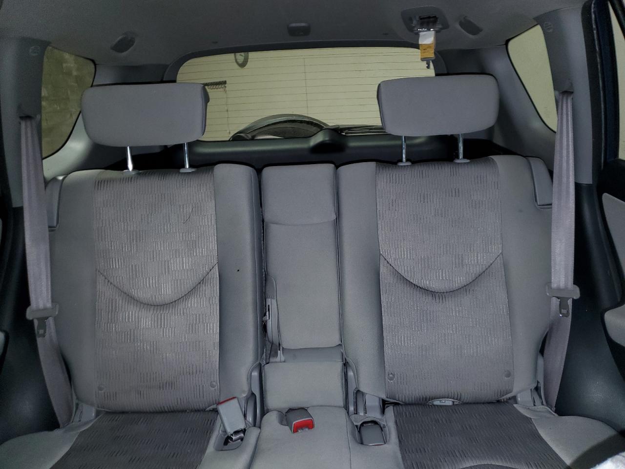 2010 Toyota RAV 4 - Image 10