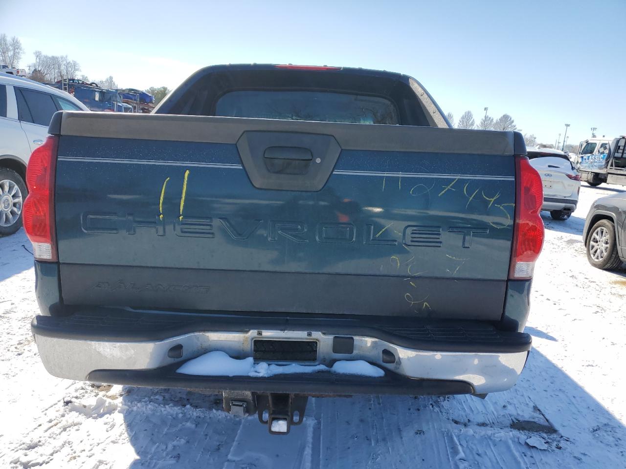 2005 Chevrolet Avalanche - Image 6