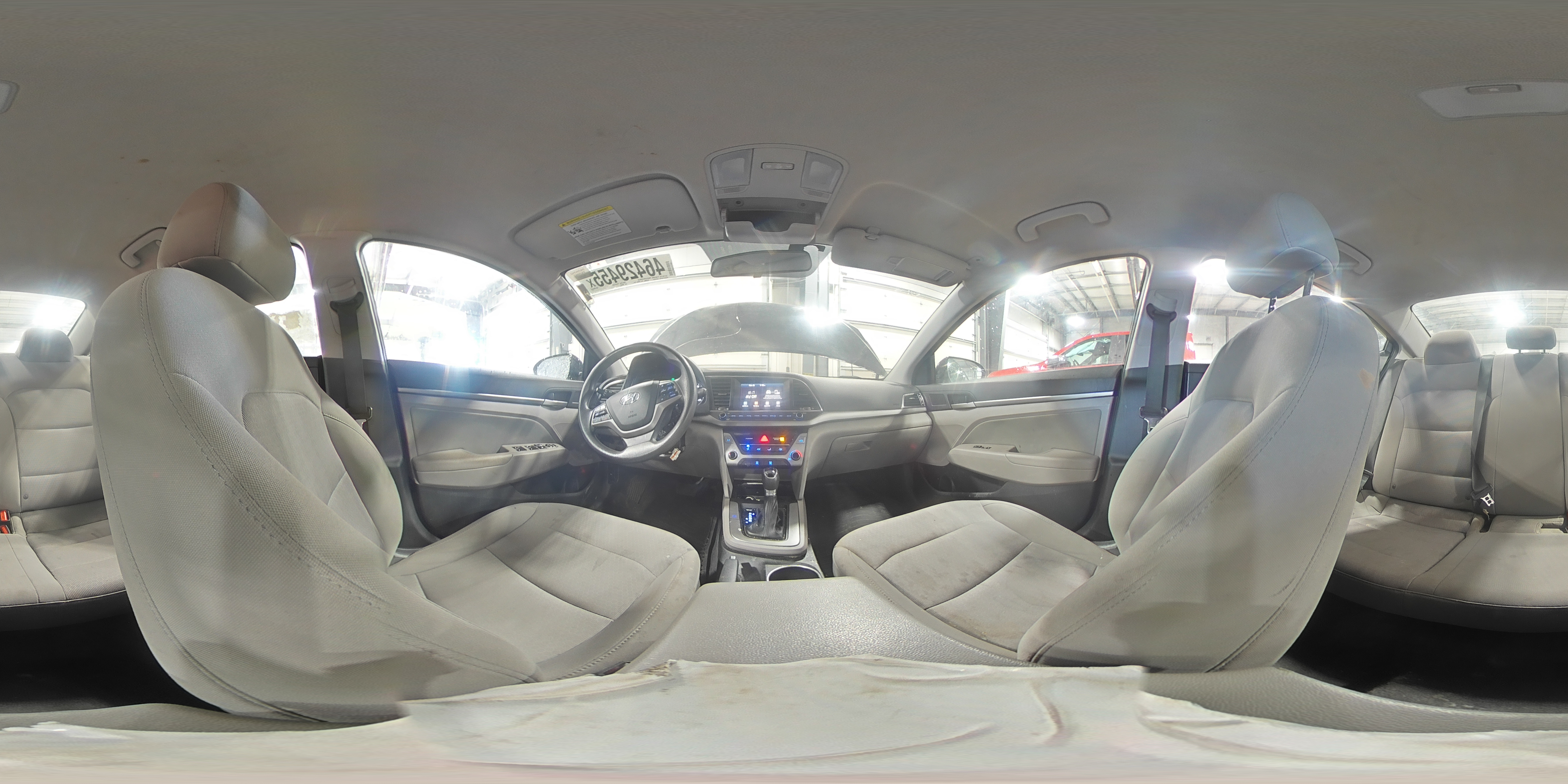 2018 Hyundai Elantra - Image 14