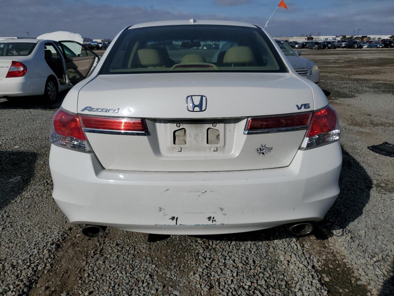 2012 Honda Accord - Image 6
