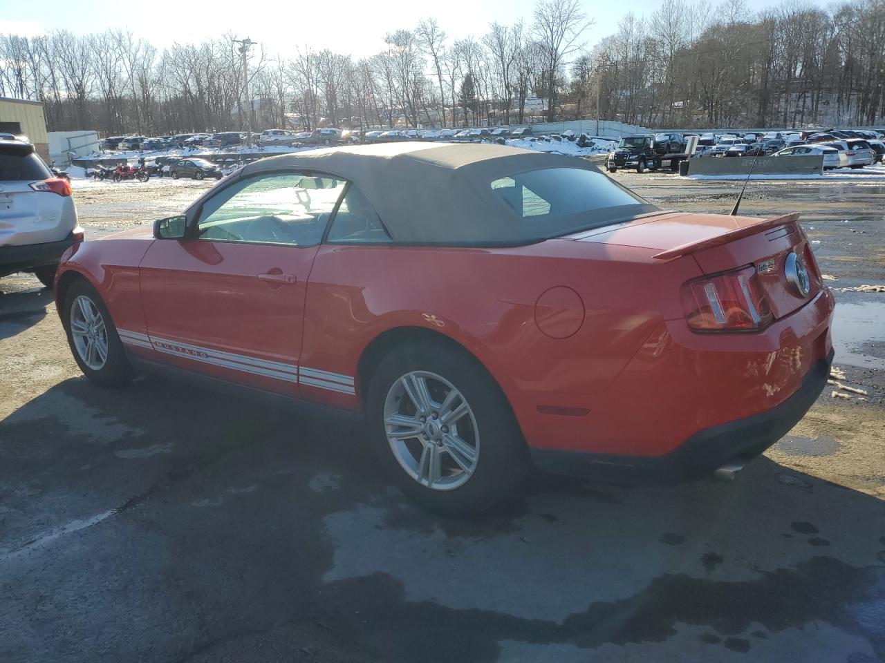 2011 Ford Mustang - Image 2