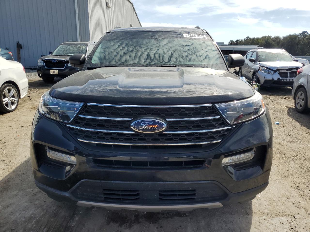 2022 Ford Explorer - Image 5