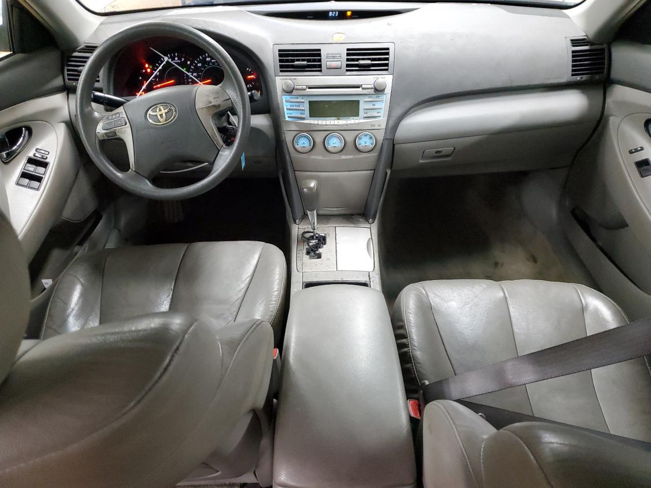 2009 Toyota Camry - Image 8