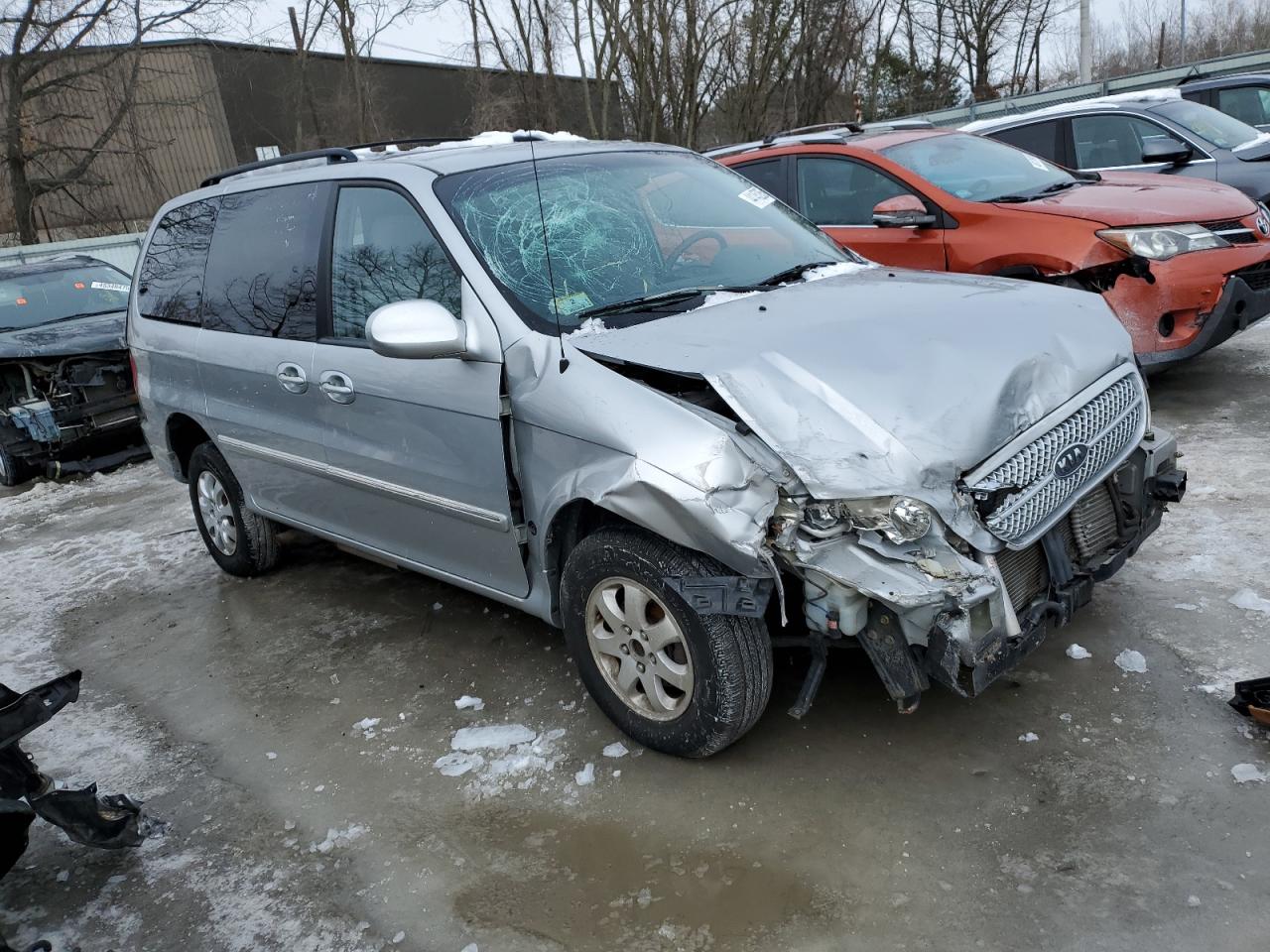 2005 Kia Sedona - Image 4