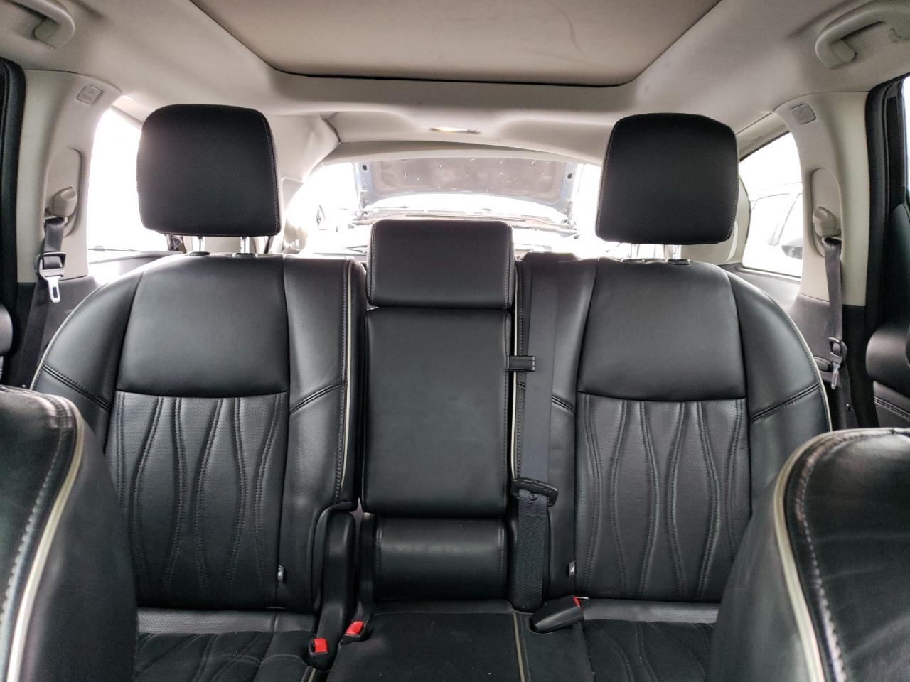 2016 Infiniti QX60 - Image 10