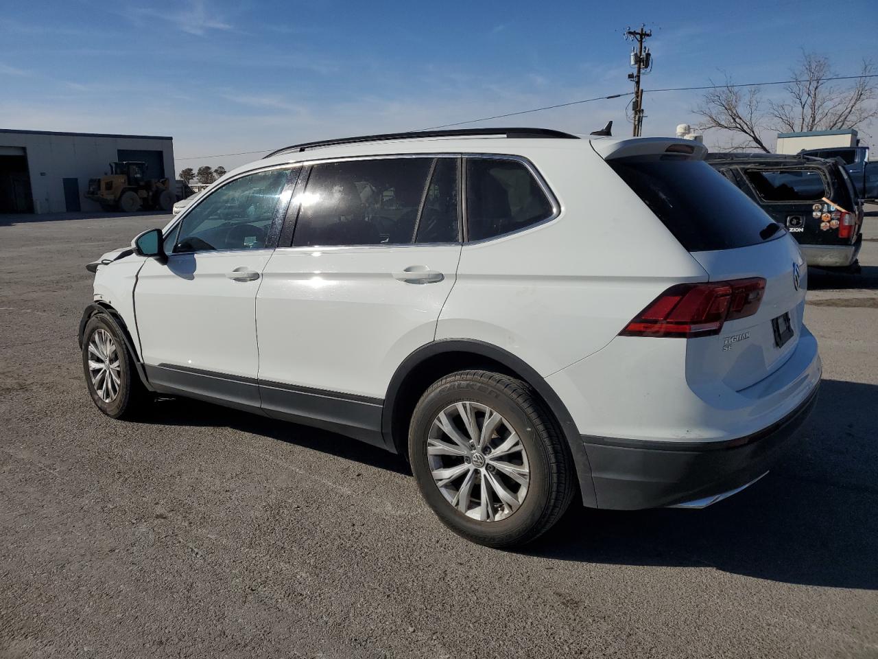 2019 Volkswagen Tiguan - Image 2