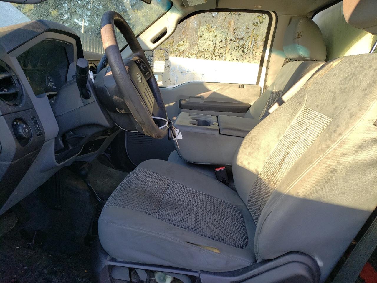 2015 Ford F350 - Image 7