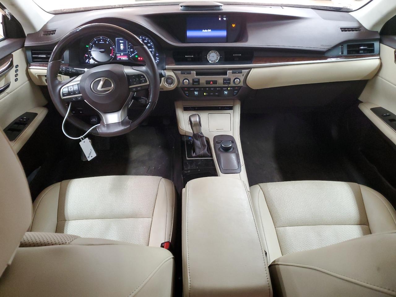 2018 Lexus ES - Image 8