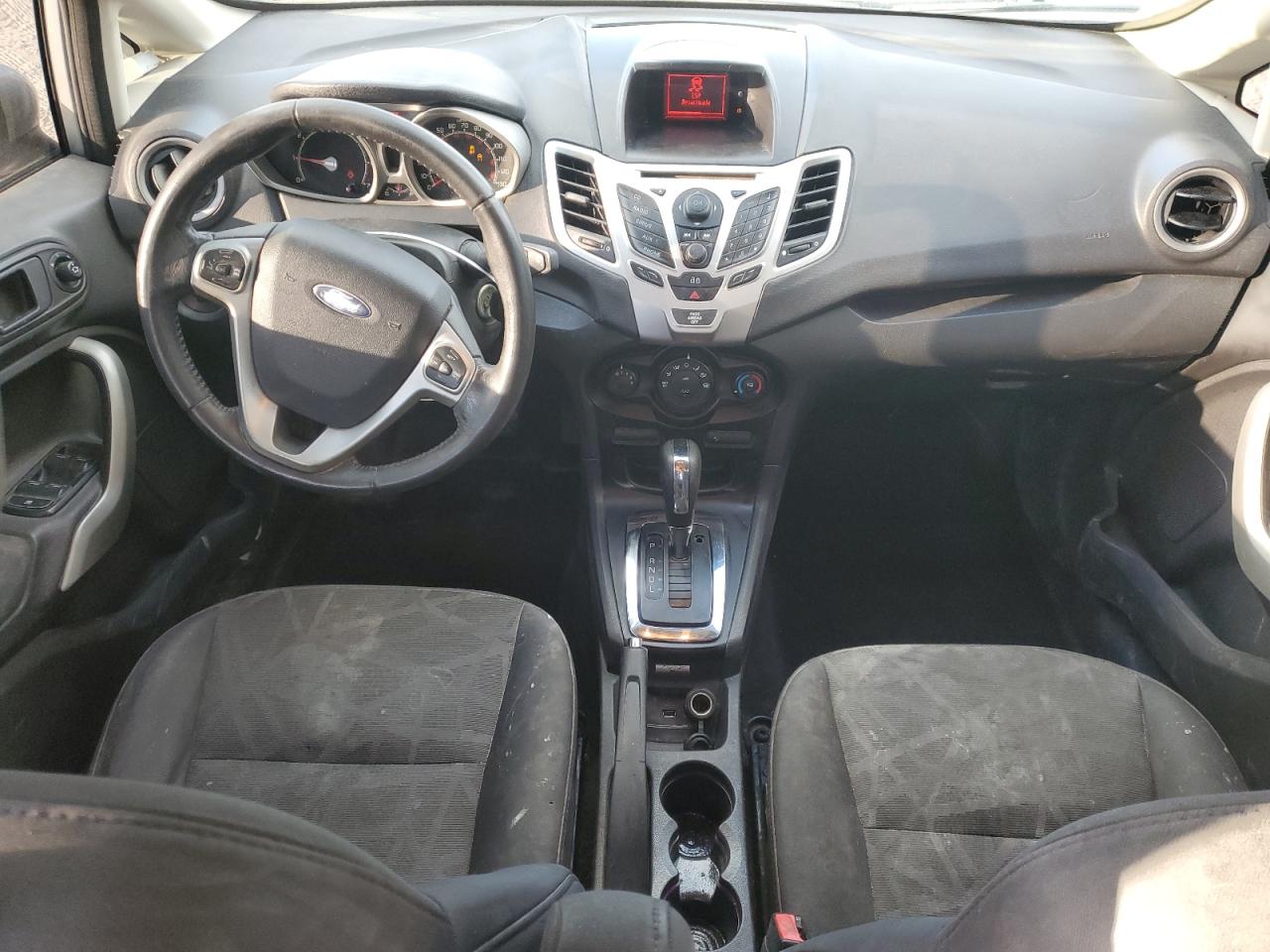 2013 Ford Fiesta - Image 8