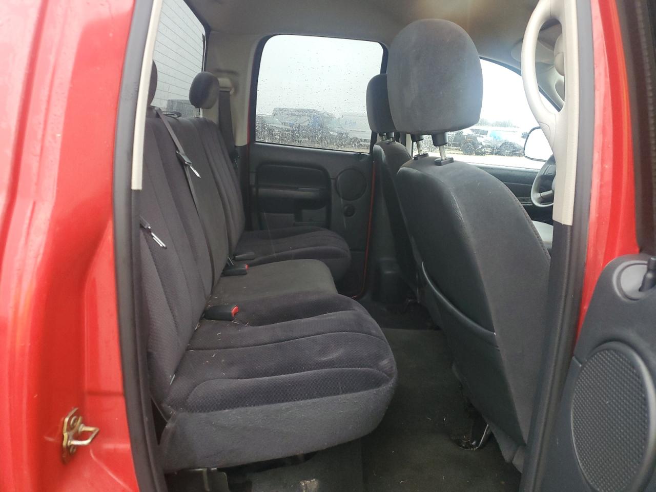2004 Dodge RAM - Image 10