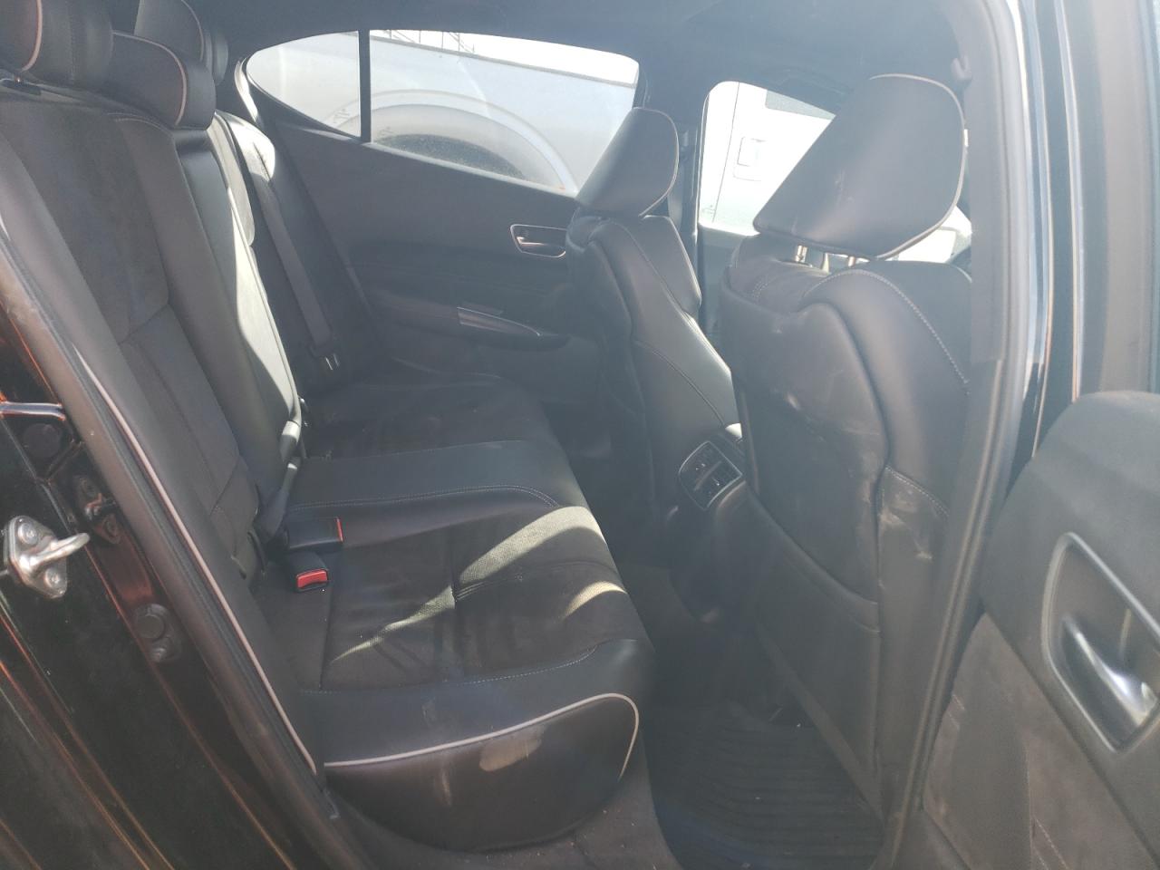 2018 Acura TLX - Image 10