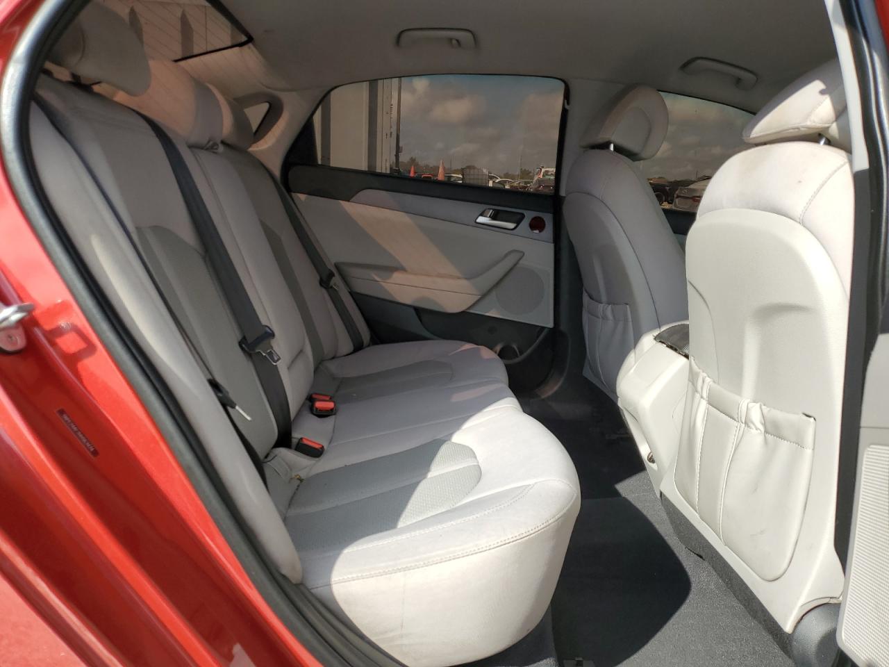 2017 Hyundai Sonata - Image 10