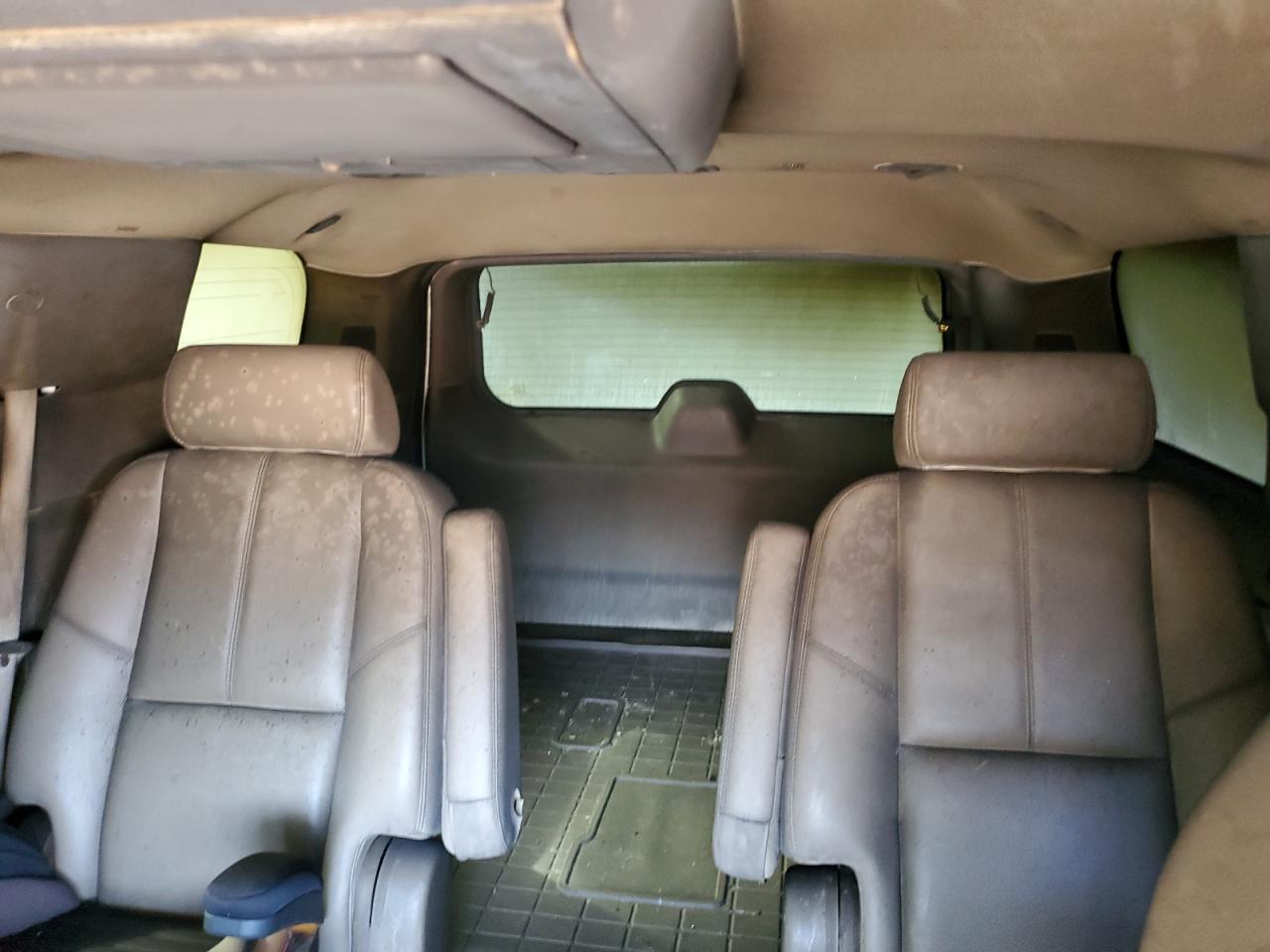2008 GMC Yukon - Image 10