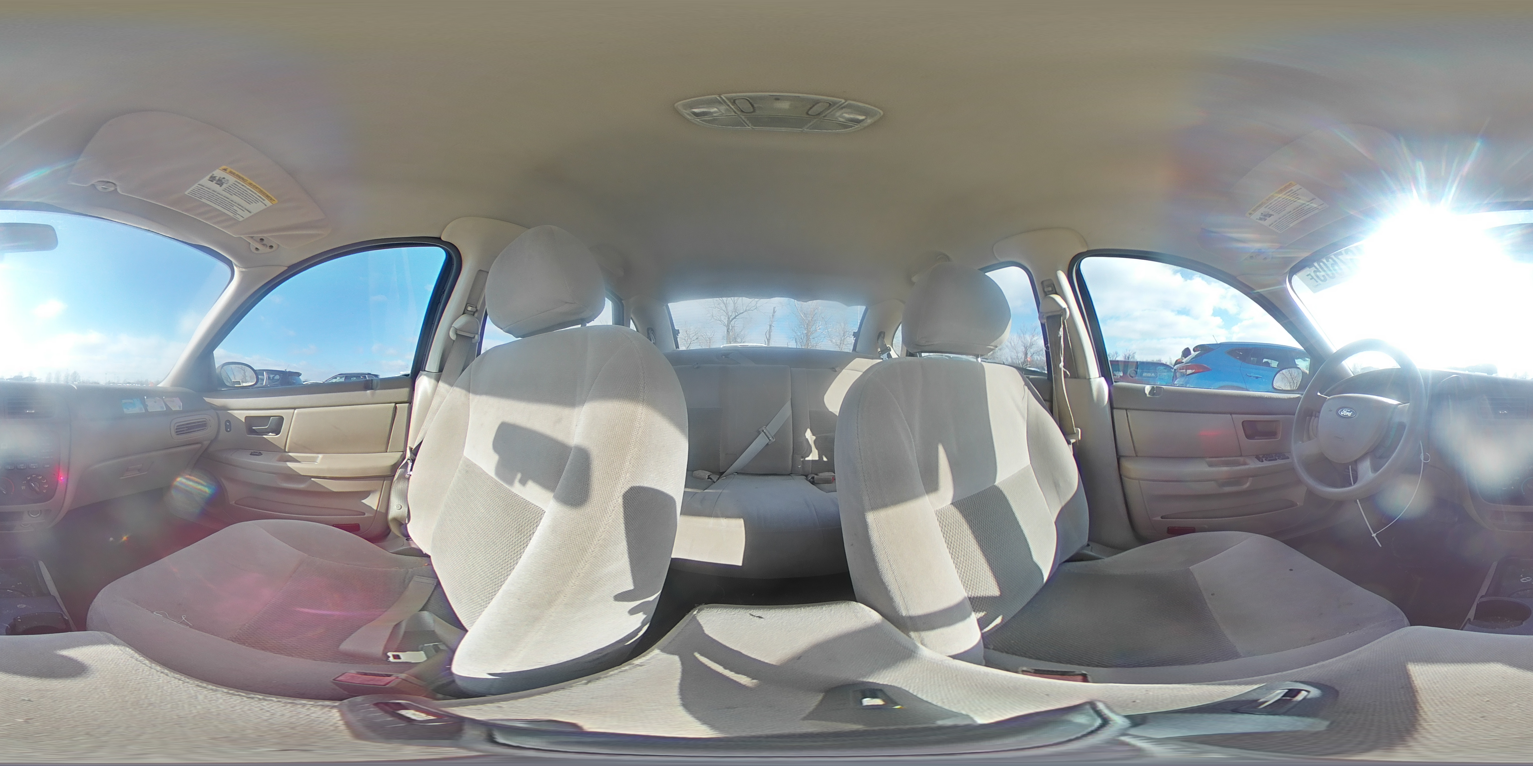2004 Ford Taurus - Image 12