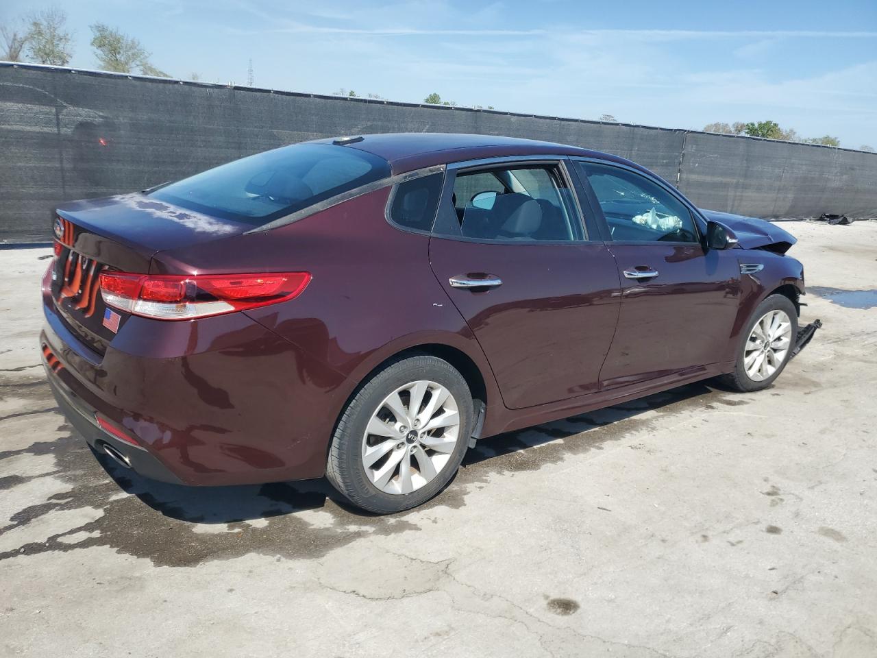 2016 Kia Optima - Image 3