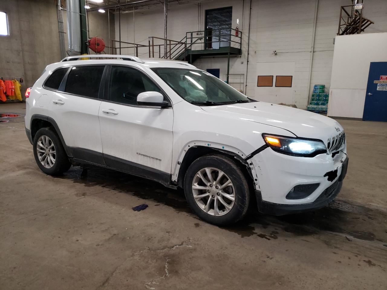 2019 Jeep Grand Cherokee - Image 4