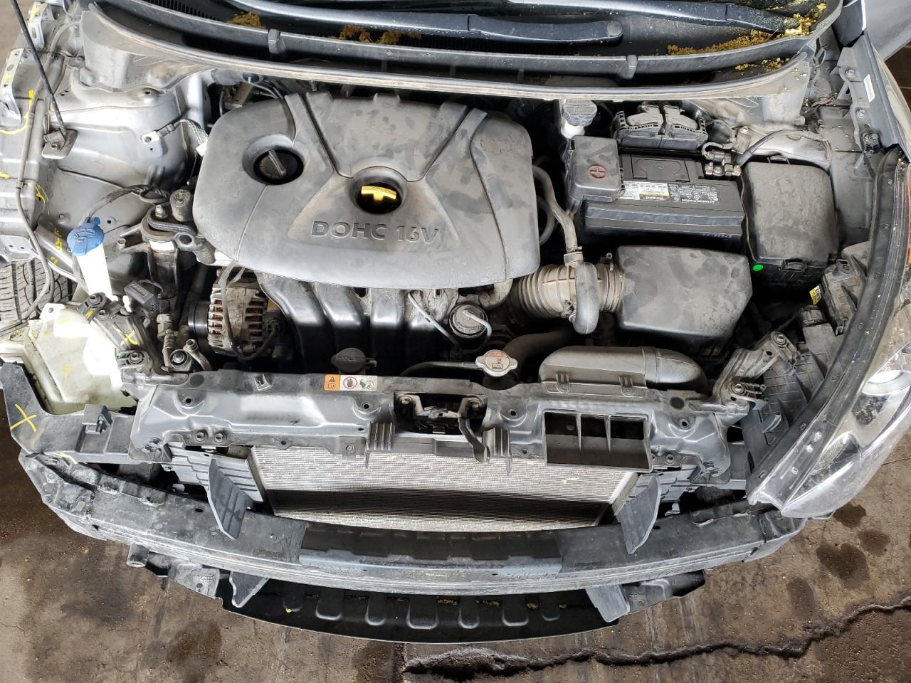 2013 Hyundai Elantra - Image 11