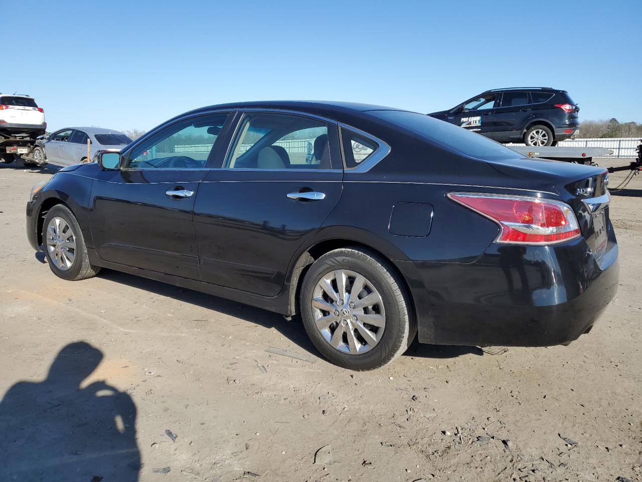 2014 Nissan Altima - Image 2