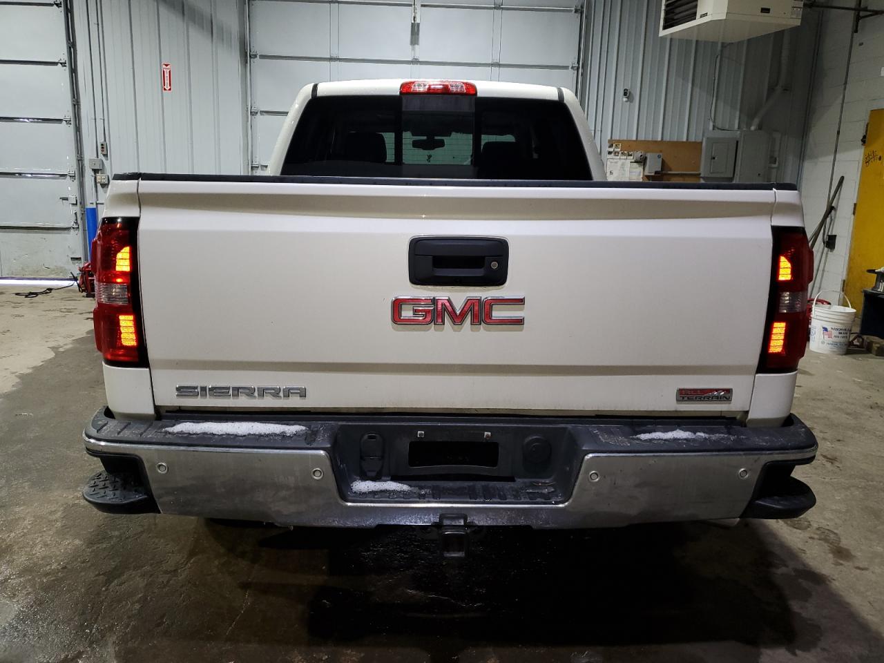 2015 GMC Sierra - Image 6