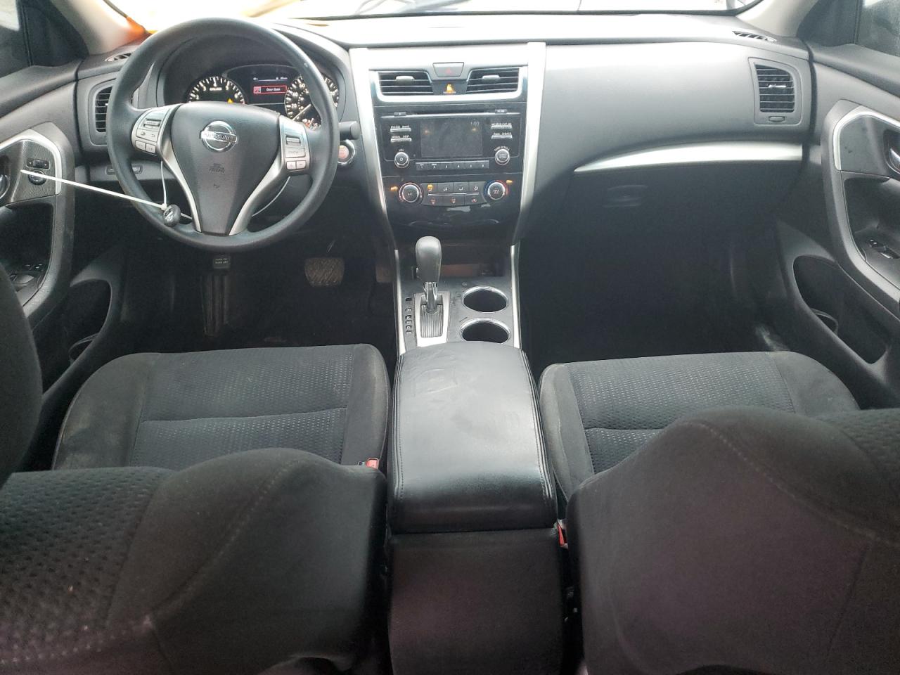 2015 Nissan Altima - Image 8