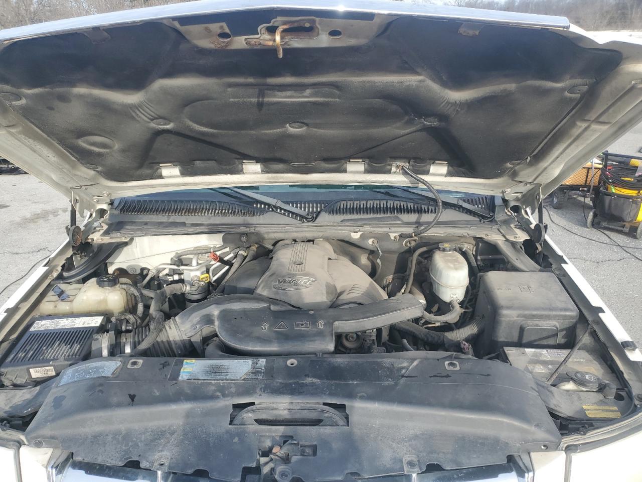 2005 Cadillac Escalade Esv VIN: 3GYFK66NX5G240695 Lot: 45814095