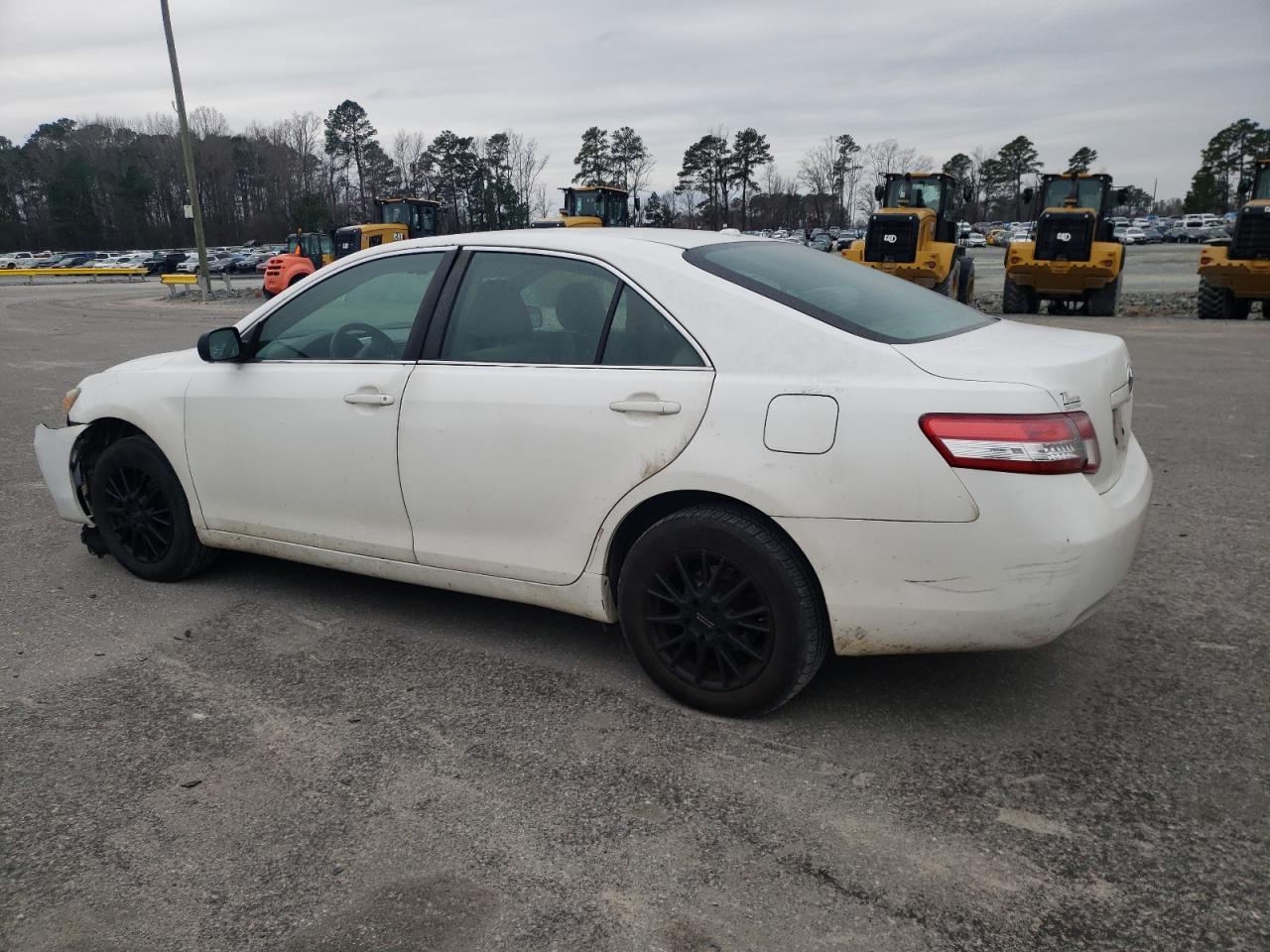 2011 Toyota Camry - Image 2