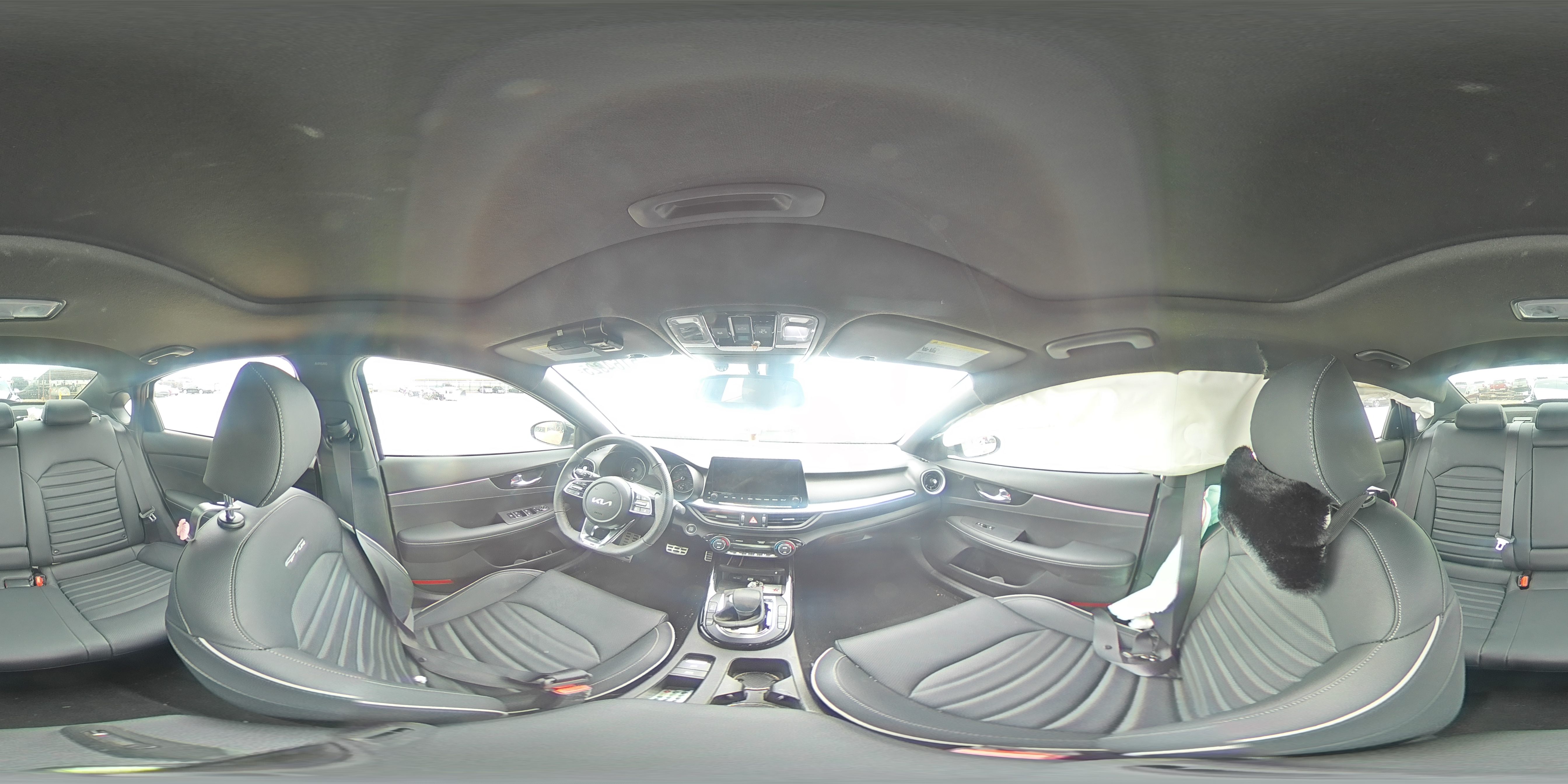 2024 Kia Forte - Image 12