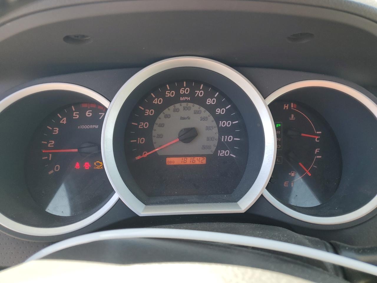 2006 Toyota Tacoma - Image 9