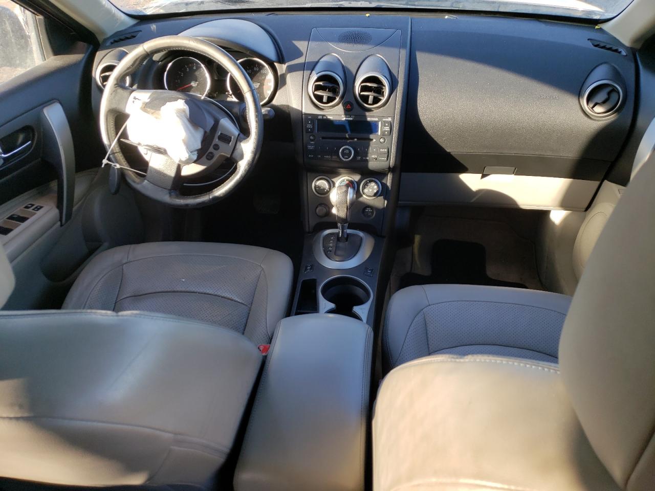 2010 Nissan Rogue - Image 8