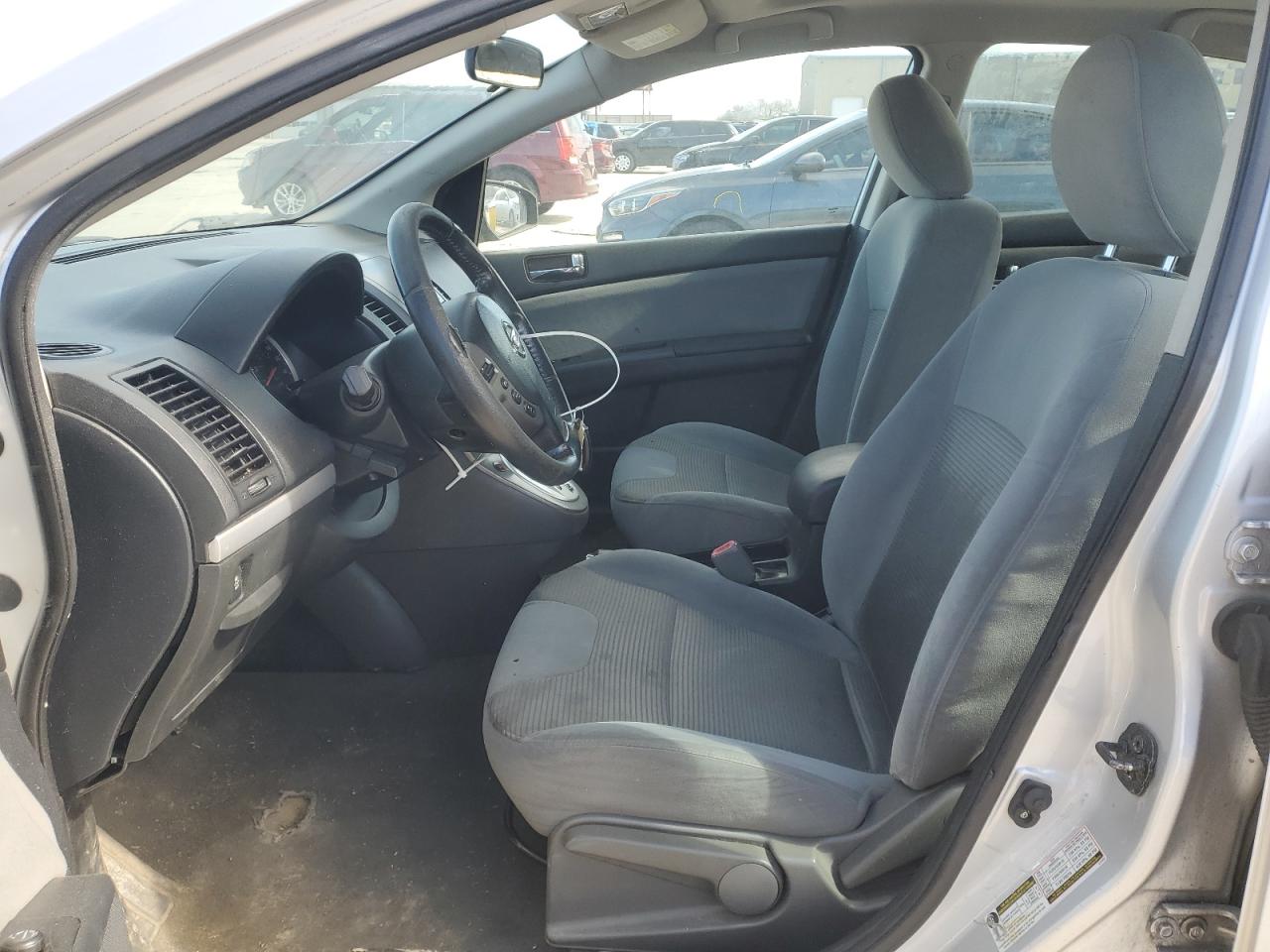 2012 Nissan Sentra - Image 7