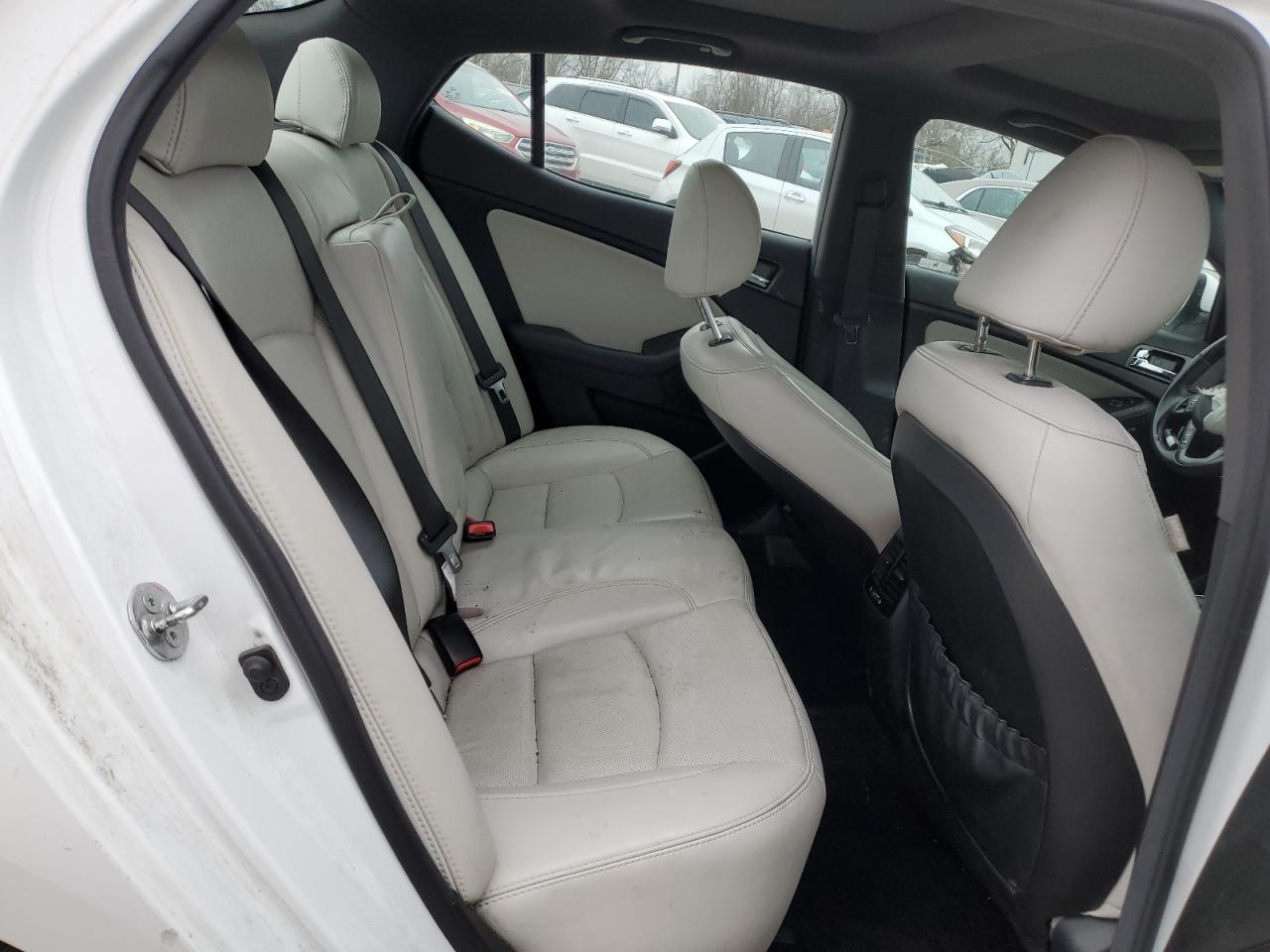 2013 Kia Optima - Image 11