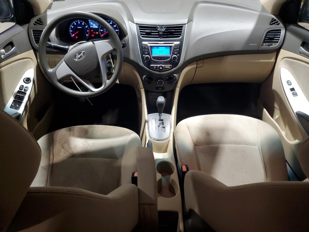 2013 Hyundai Accent - Image 8