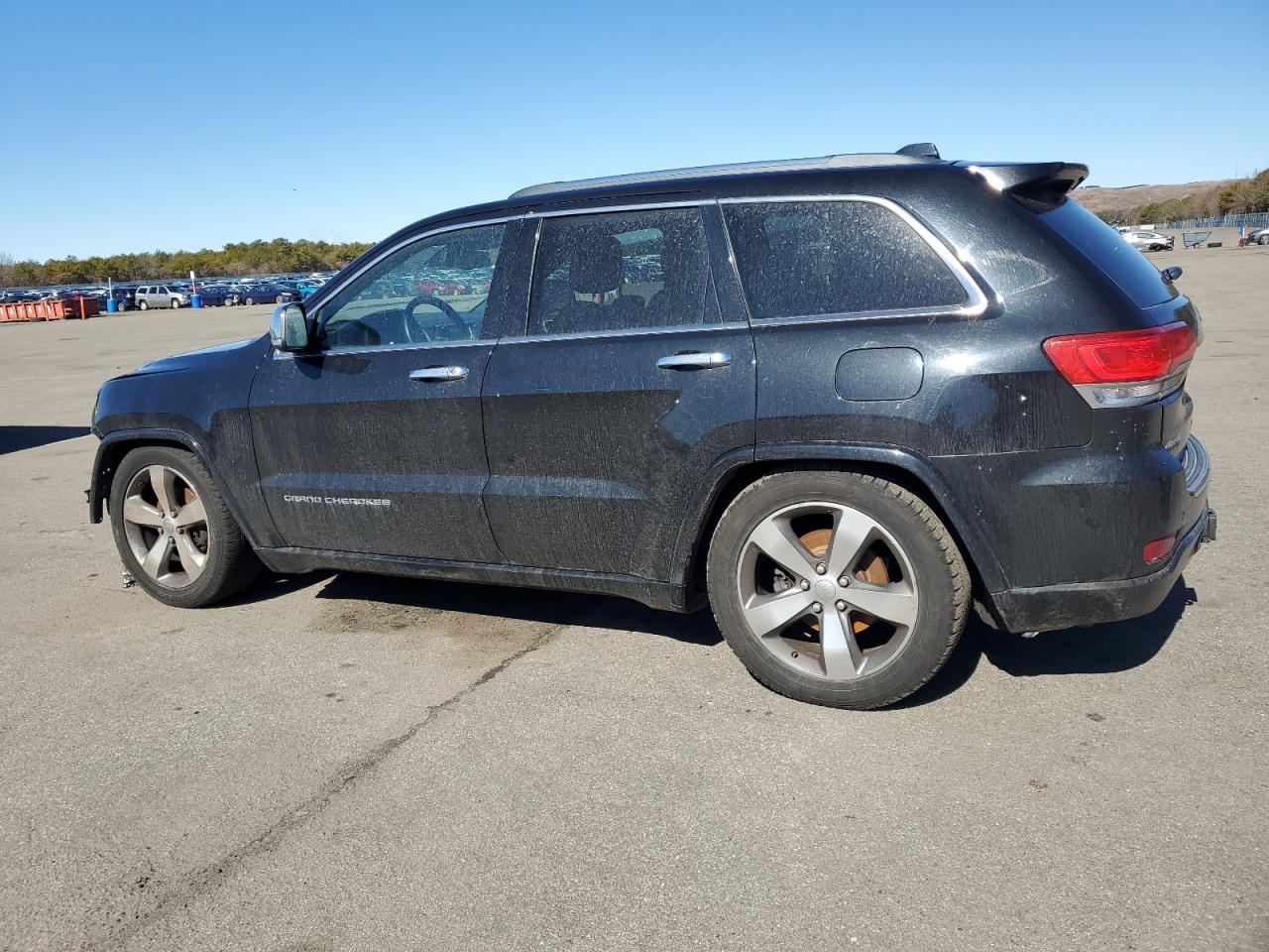 2015 Jeep Grand Cherokee - Image 2