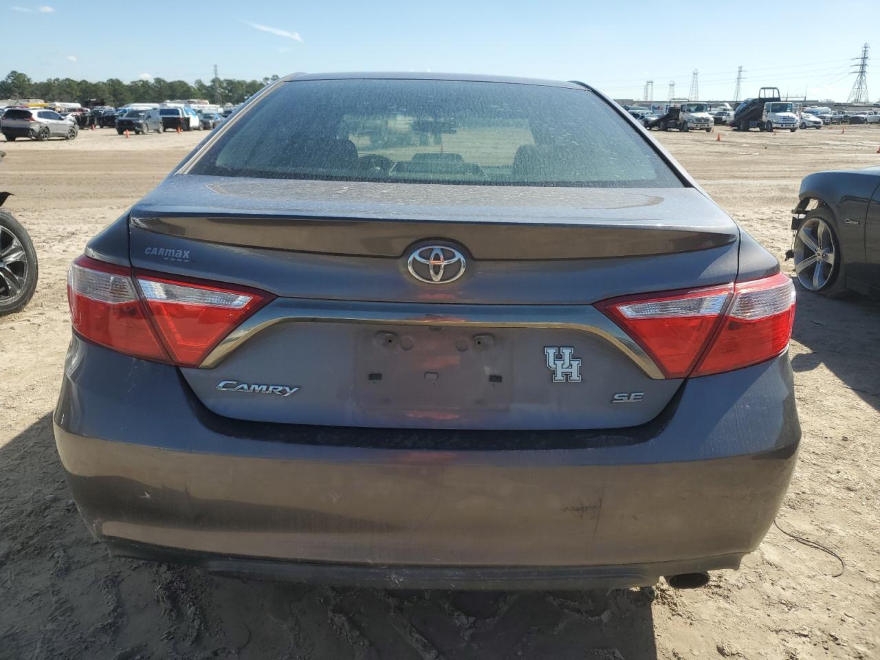 2016 Toyota Camry - Image 6