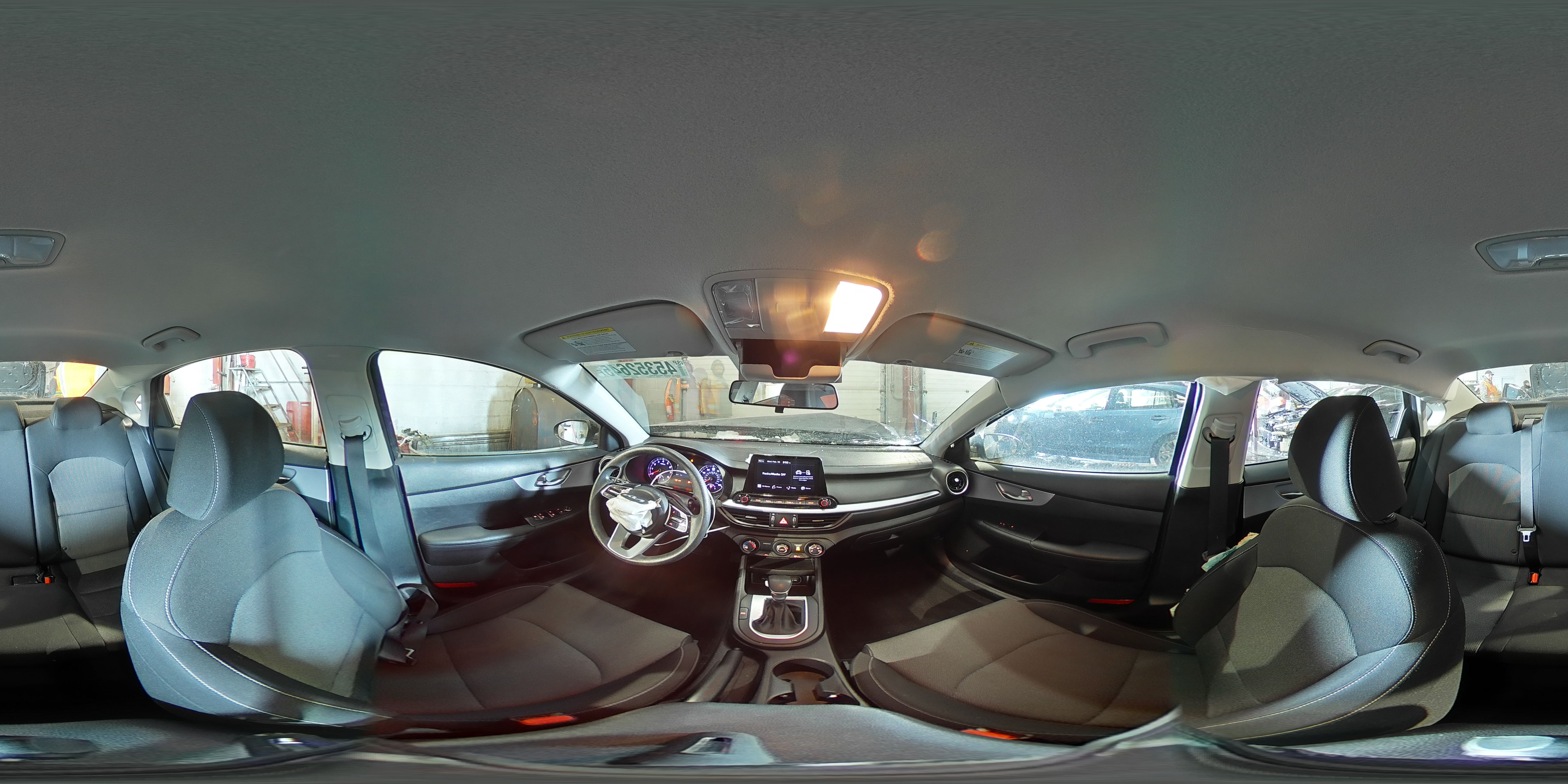 2022 Kia Forte - Image 15