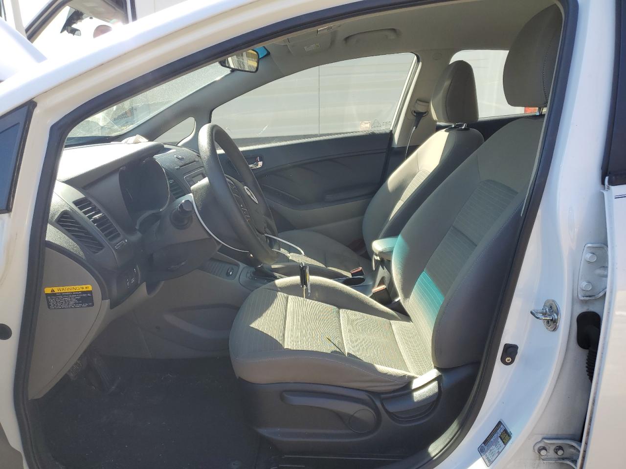 2015 Kia Forte - Image 7