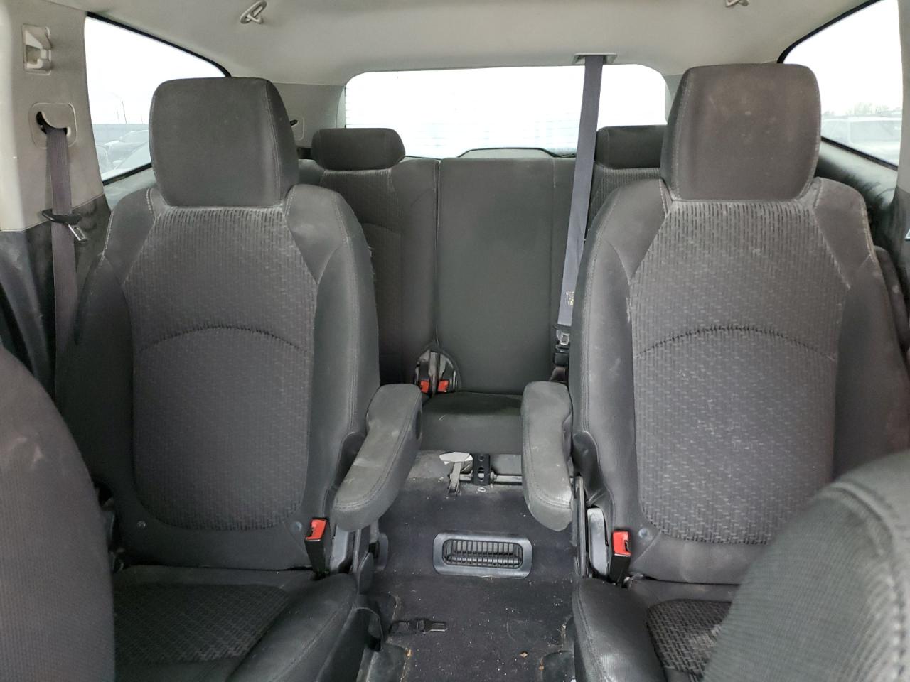 2012 Chevrolet Traverse - Image 10