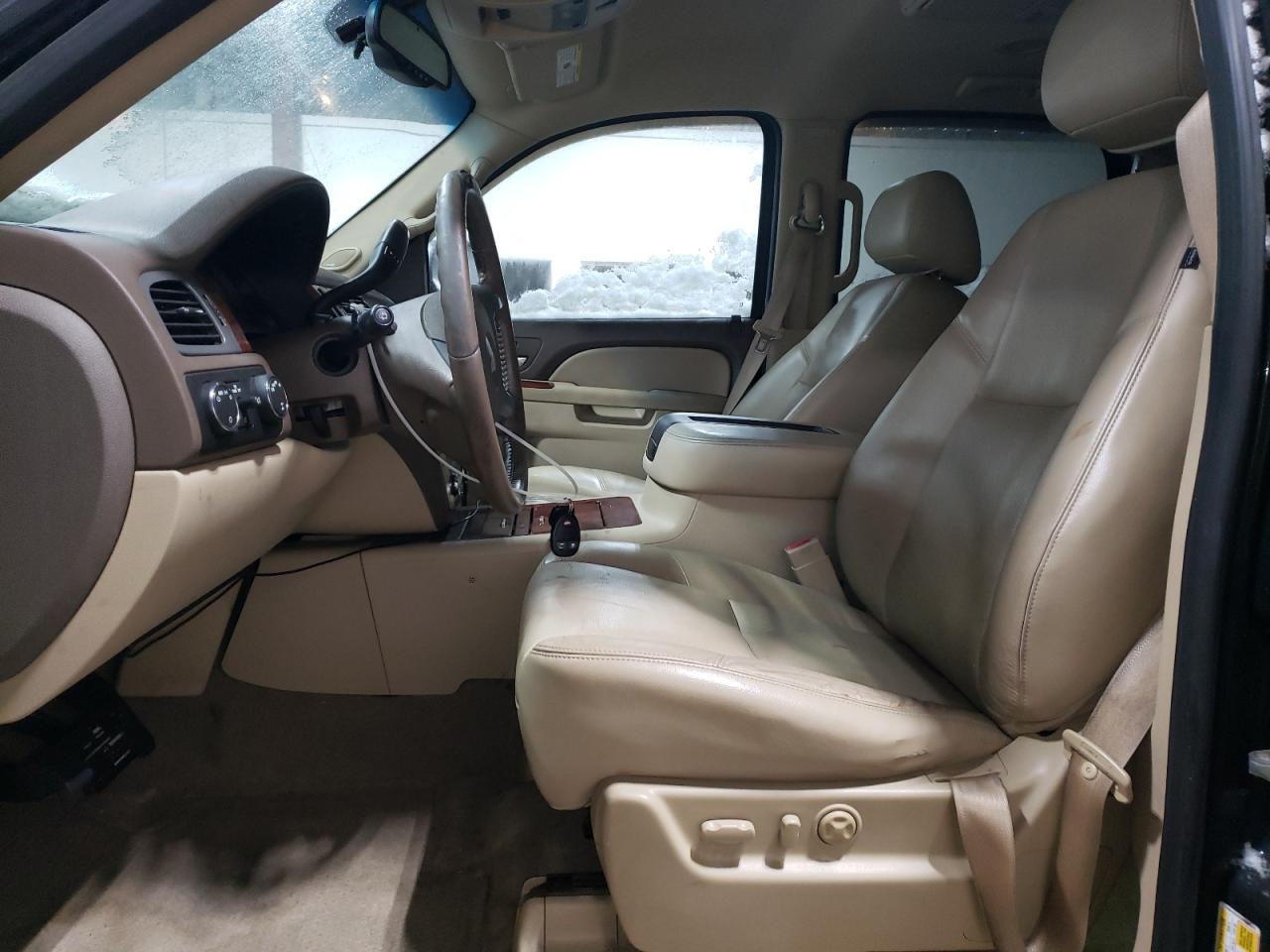 2010 Chevrolet Tahoe - Image 7