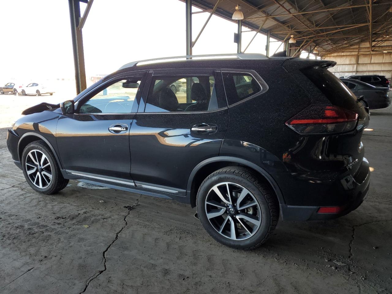 2019 Nissan Rogue - Image 2