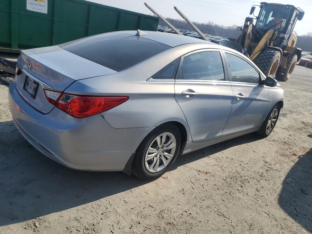 2012 Hyundai Sonata - Image 3
