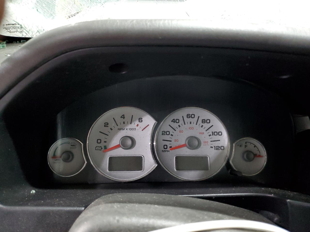 2005 Ford Escape - Image 9