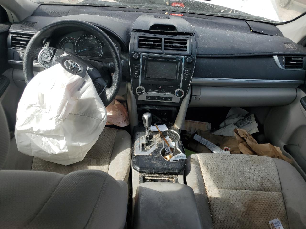 2014 Toyota Camry - Image 8