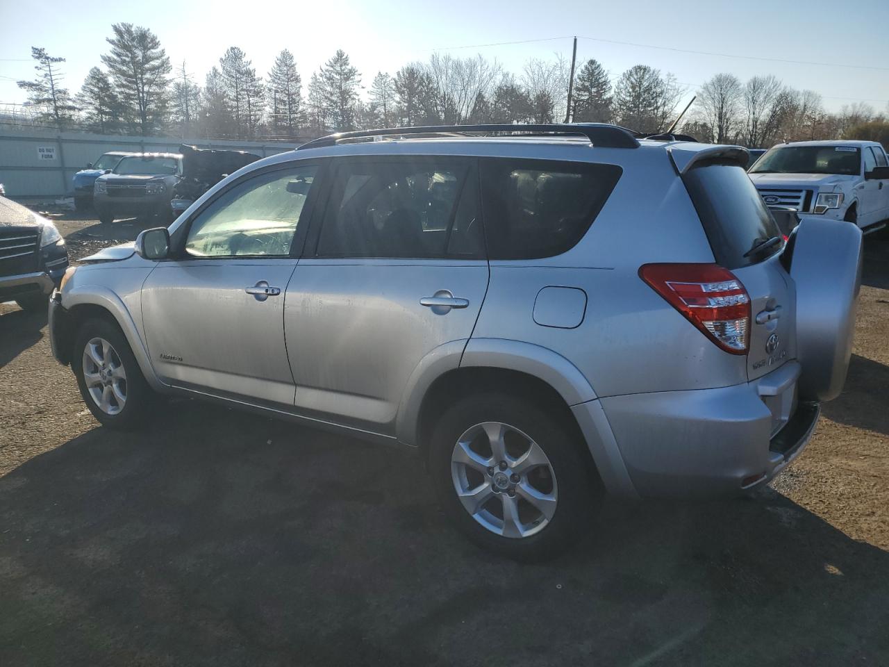 2010 Toyota RAV 4 - Image 2