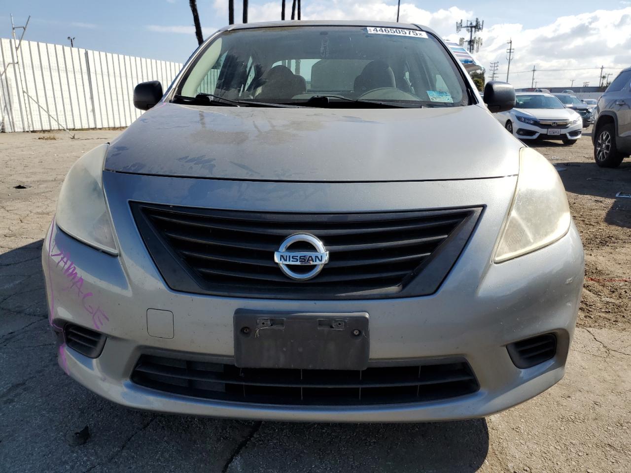 2014 Nissan Versa - Image 5