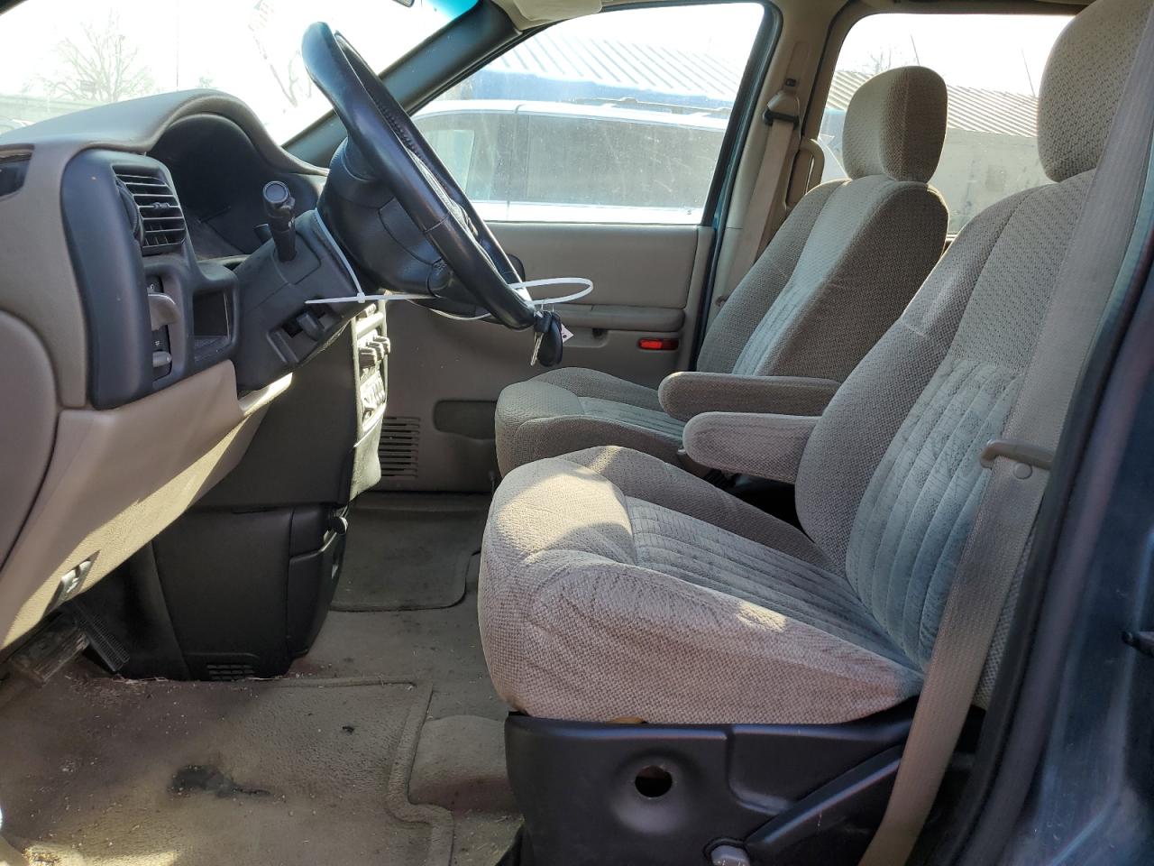 2003 Pontiac Montana - Image 7