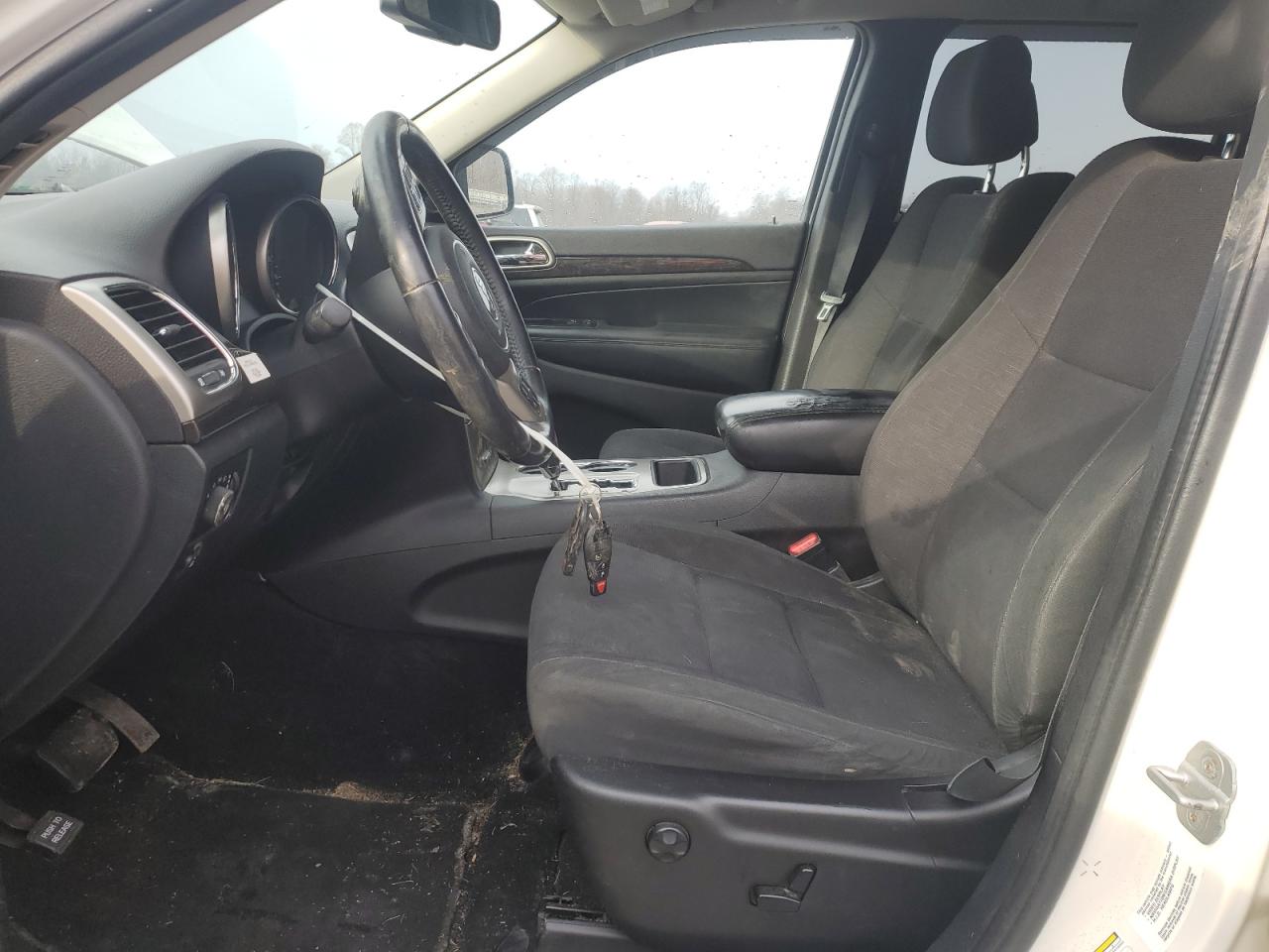 2012 Jeep Grand Cherokee - Image 7