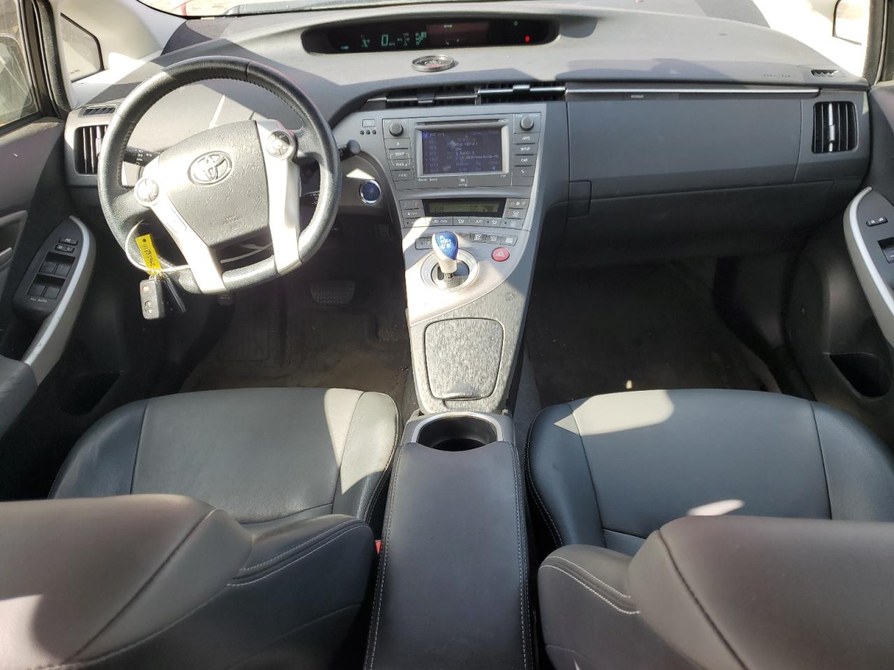 2015 Toyota Prius - Image 8