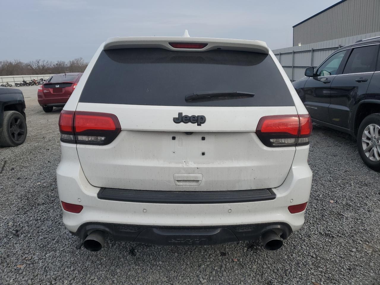 2017 Jeep Grand Cherokee - Image 6
